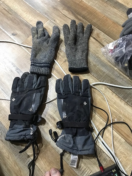 Click image for larger version

Name:	Columbia over gloves and wooly-fleece gloves.jpeg
Views:	193
Size:	488.5 KB
ID:	1470