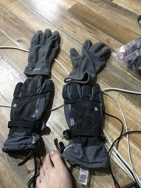 Click image for larger version

Name:	Columbia gloves with fleece liners.jpeg
Views:	185
Size:	445.4 KB
ID:	1471