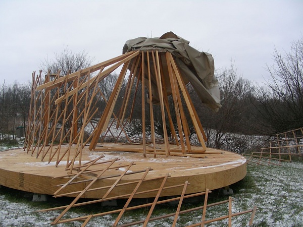 Click image for larger version

Name:	yurt trying to fall.jpg
Views:	1150
Size:	97.5 KB
ID:	313