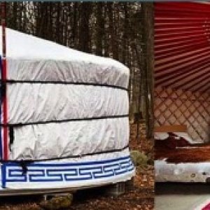 6-walls ger with bunk beds and full kitchen