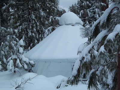 16 foot yurt in the snow 2
