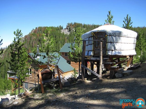 Adventure Montana's 3-walls yurt