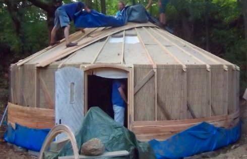earthyurt1