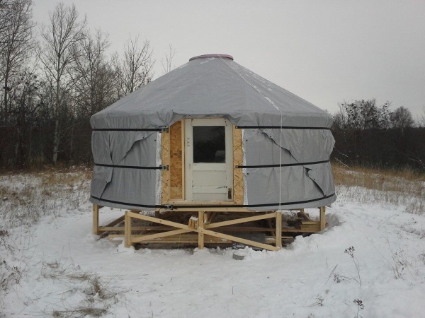 Everything is buttoned down and closed up.  I fired up my little Mr. Heater Buddy it was 29F at the time and was able to get the temp up to 45 in 15 m