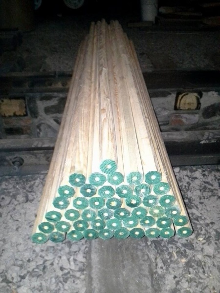 I made a jig to drill the ends of my roof poles and cut 46 metal pins to fit.