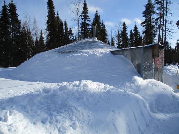 Recyclable, non-toxic natural insulation