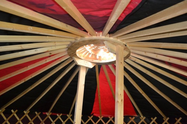 The 'smoke ring' was cut patterns of four griffins chasing each other around the circle.
