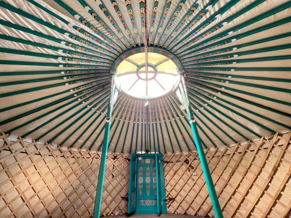 Turquoise, 4-wall (15ft diameter). mongolianyurts.org